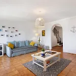 Altura Beach Villa *