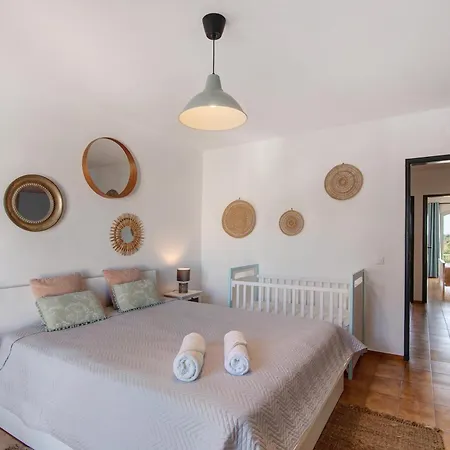 Altura Beach Villa *